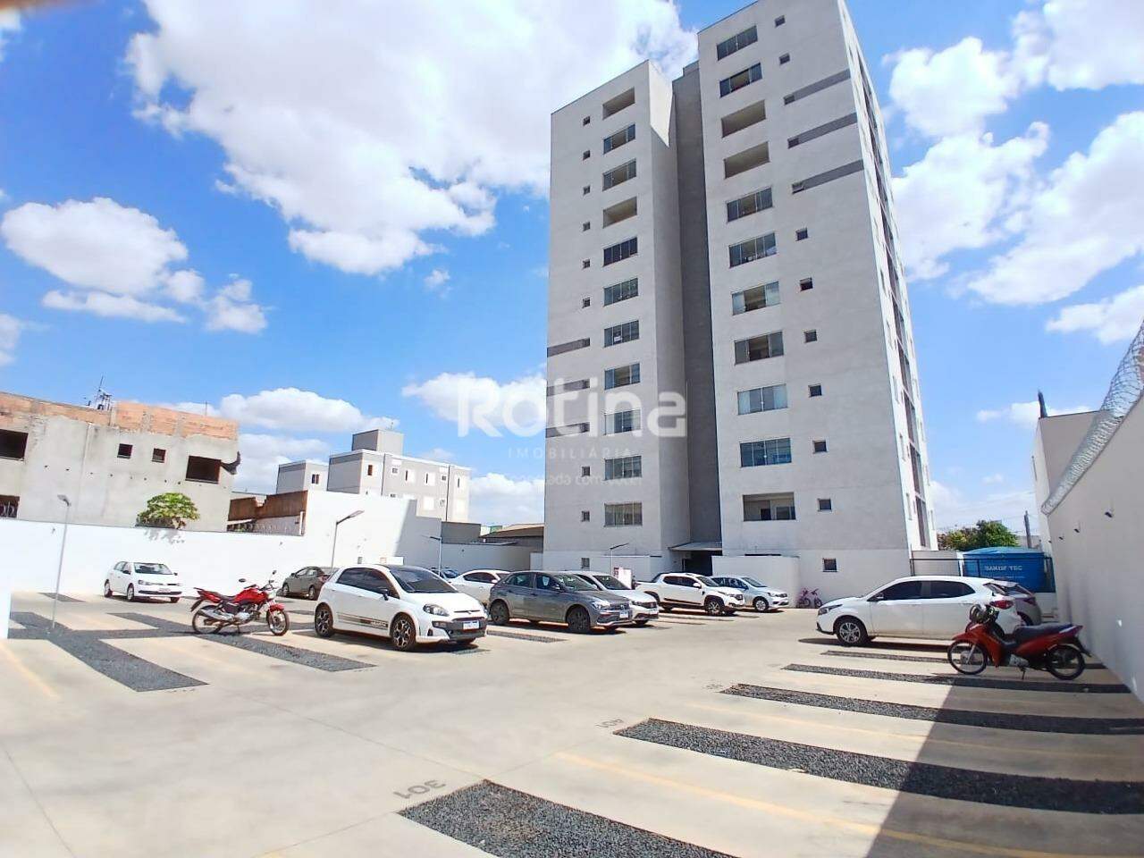 Apartamento para alugar, 2 quartos em Uberlândia no bairro Loteamento Portal do Vale II no valor de R$ 1.150,00 - Rotina Imobiliária: 