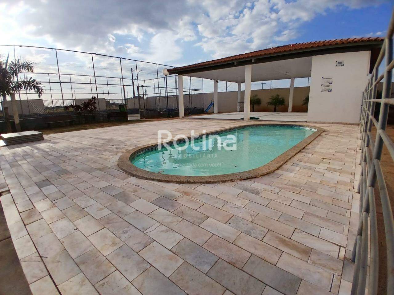 Apartamento para alugar, 2 quartos em Uberlândia no bairro Grand Ville no valor de R$ 1.210,00 - Rotina Imobiliária: 