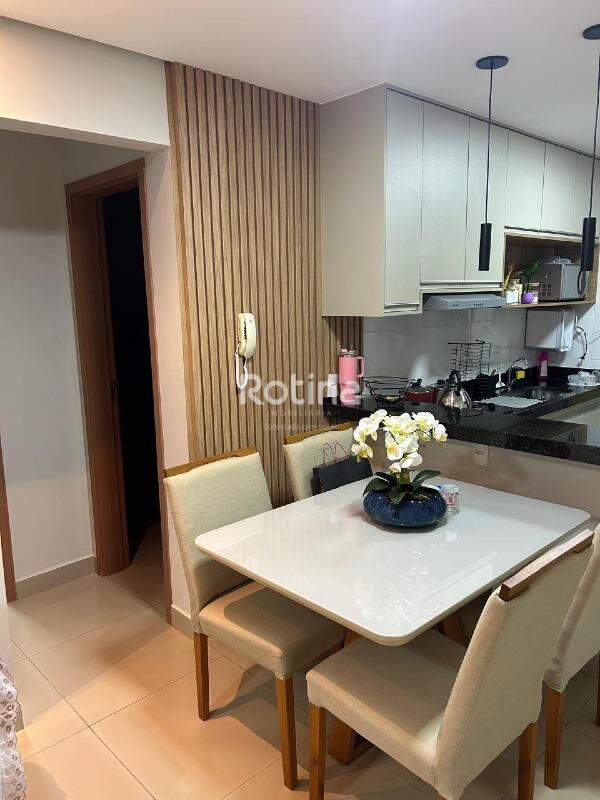 Apartamento para alugar, 2 quartos em Uberlândia no bairro Jaraguá no valor de R$ 2.300,00 - Rotina Imobiliária: 