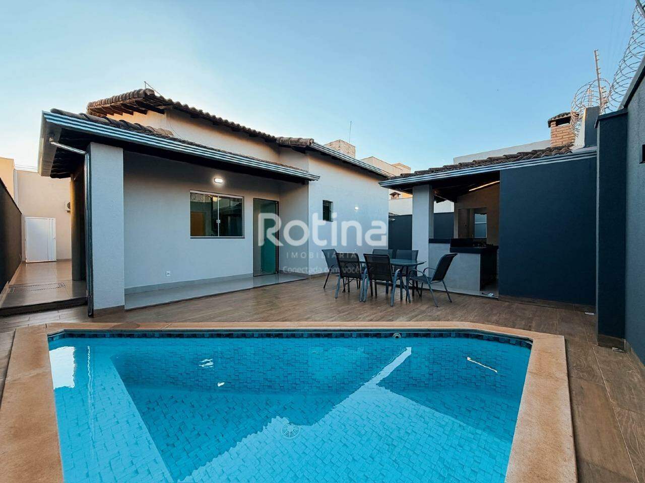 Casa Condomínio Fechado à venda, 3 quartos em Uberlândia no bairro Jardim Inconfidência no valor de R$ 1.650.000,00 - Rotina Imobiliária: 