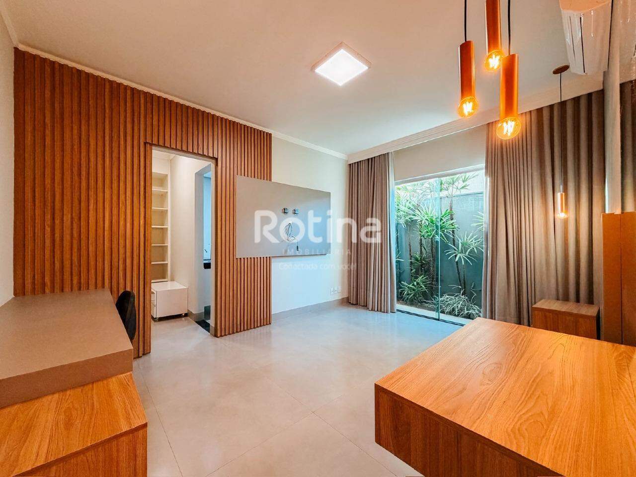 Casa Condomínio Fechado à venda, 3 quartos em Uberlândia no bairro Jardim Inconfidência no valor de R$ 1.650.000,00 - Rotina Imobiliária: 