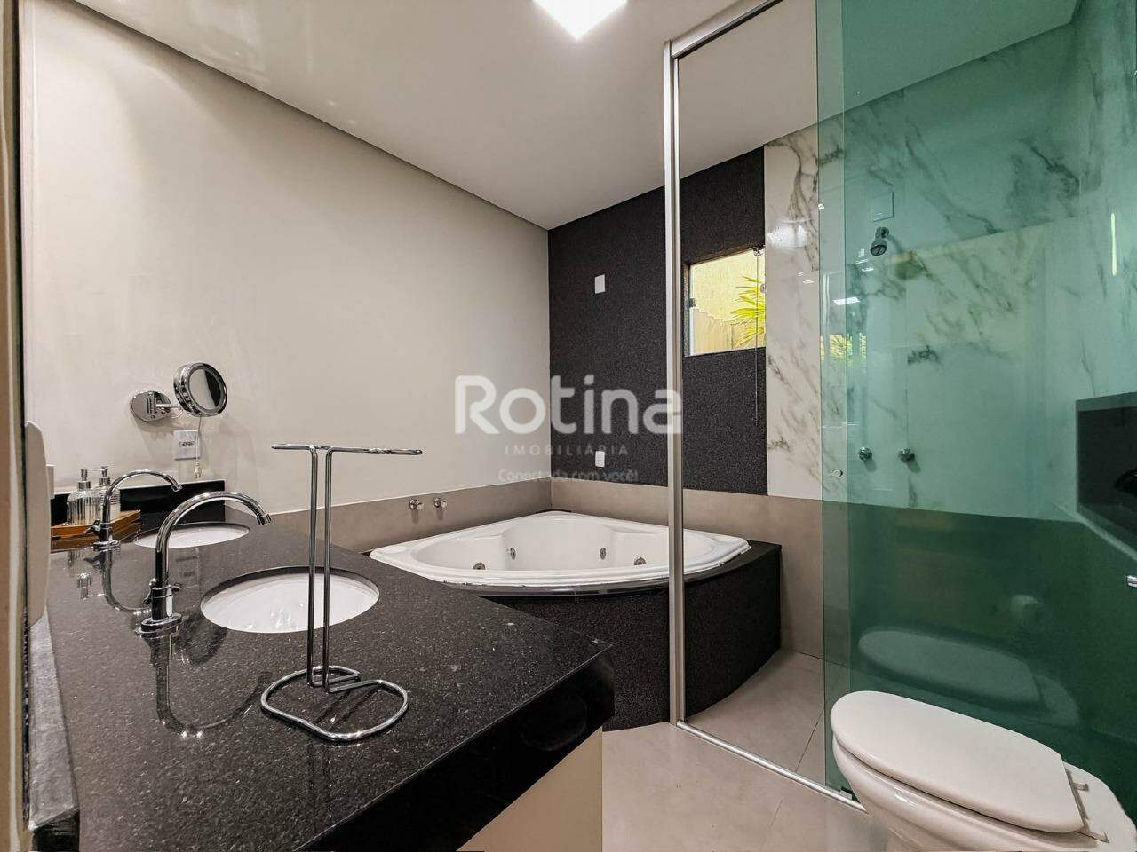 Casa Condomínio Fechado à venda, 3 quartos em Uberlândia no bairro Jardim Inconfidência no valor de R$ 1.650.000,00 - Rotina Imobiliária: 