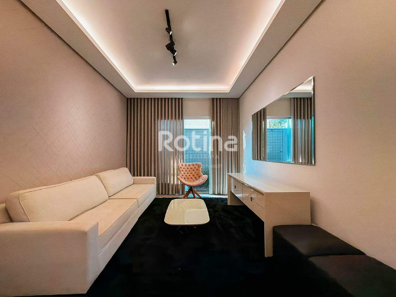 Casa Condomínio Fechado à venda, 3 quartos em Uberlândia no bairro Jardim Inconfidência no valor de R$ 1.650.000,00 - Rotina Imobiliária: 