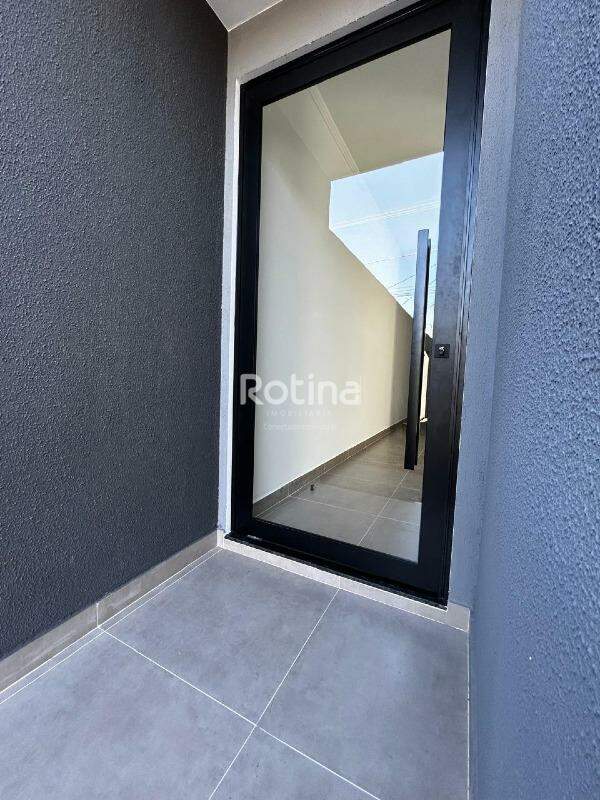 Casa à venda, 3 quartos em Uberlândia no bairro Shopping Park no valor de R$ 420.000,00 - Rotina Imobiliária: 