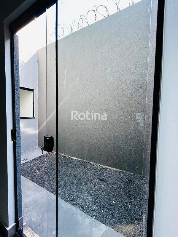 Casa à venda, 3 quartos em Uberlândia no bairro Shopping Park no valor de R$ 420.000,00 - Rotina Imobiliária: 