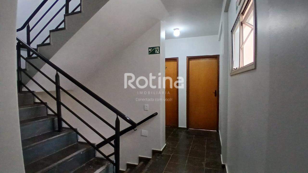 Apartamento à venda, 3 quartos em Uberlândia no bairro Umuarama no valor de R$ 320.000,00 - Rotina Imobiliária: 
