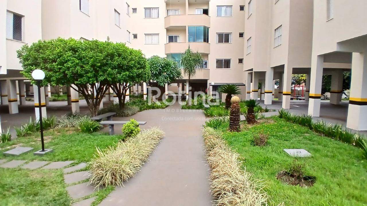 Apartamento à venda, 3 quartos em Uberlândia no bairro Umuarama no valor de R$ 320.000,00 - Rotina Imobiliária: 