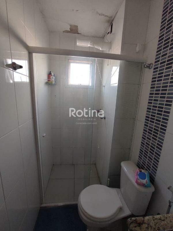 Apartamento à venda, 2 quartos em Uberlândia no bairro Umuarama no valor de R$ 270.000,00 - Rotina Imobiliária: 