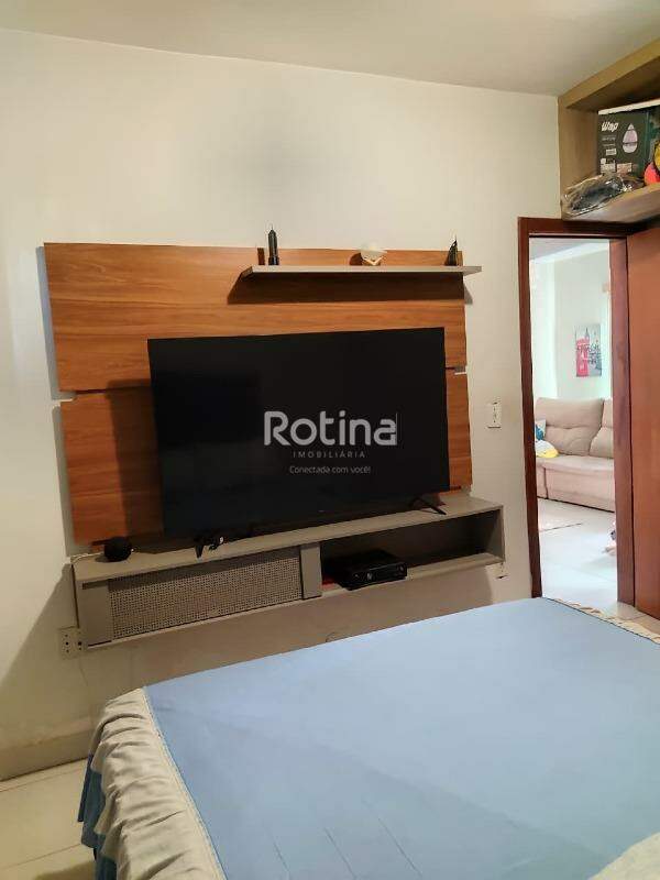 Apartamento à venda, 2 quartos em Uberlândia no bairro Umuarama no valor de R$ 270.000,00 - Rotina Imobiliária: 