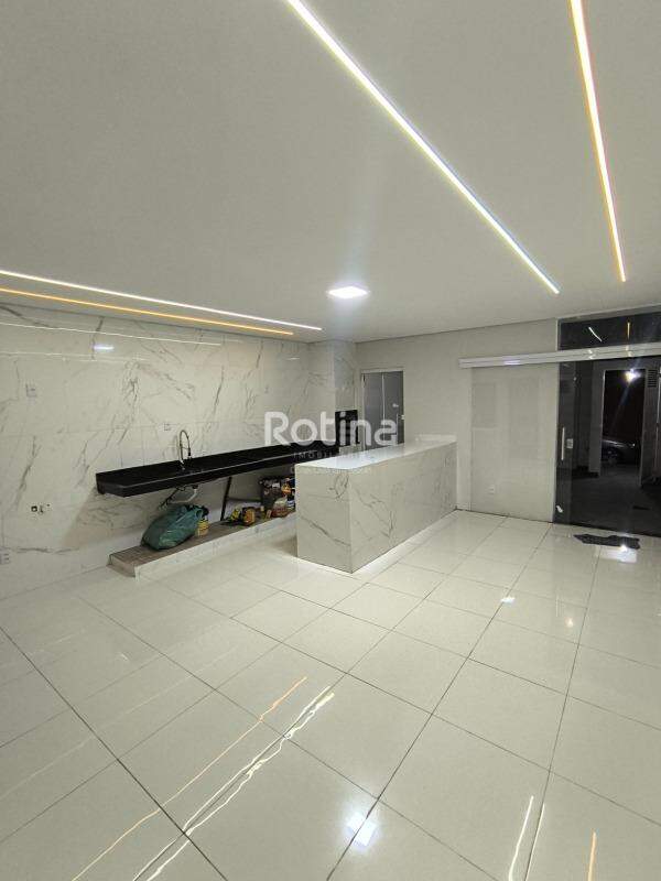 Casa à venda, 3 quartos em Uberlândia no bairro Jardim Canaã no valor de R$ 390.000,00 - Rotina Imobiliária: 