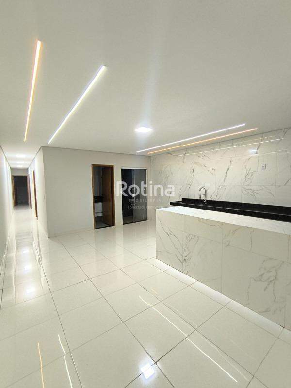 Casa à venda, 3 quartos em Uberlândia no bairro Jardim Canaã no valor de R$ 390.000,00 - Rotina Imobiliária: 