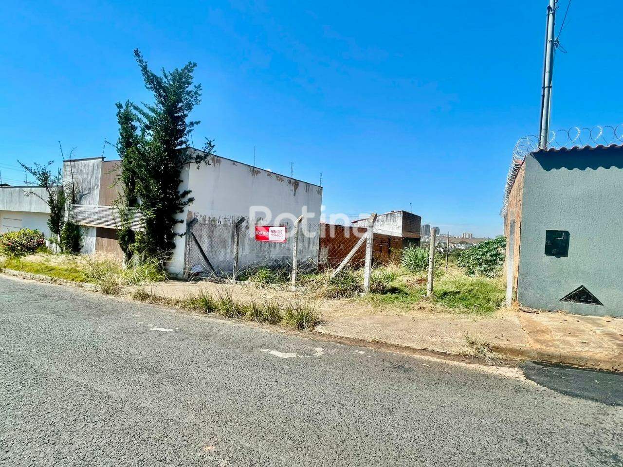 Terreno à venda, em Uberlândia no bairro Cidade Jardim no valor de R$ 300.000,00 - Rotina Imobiliária: 