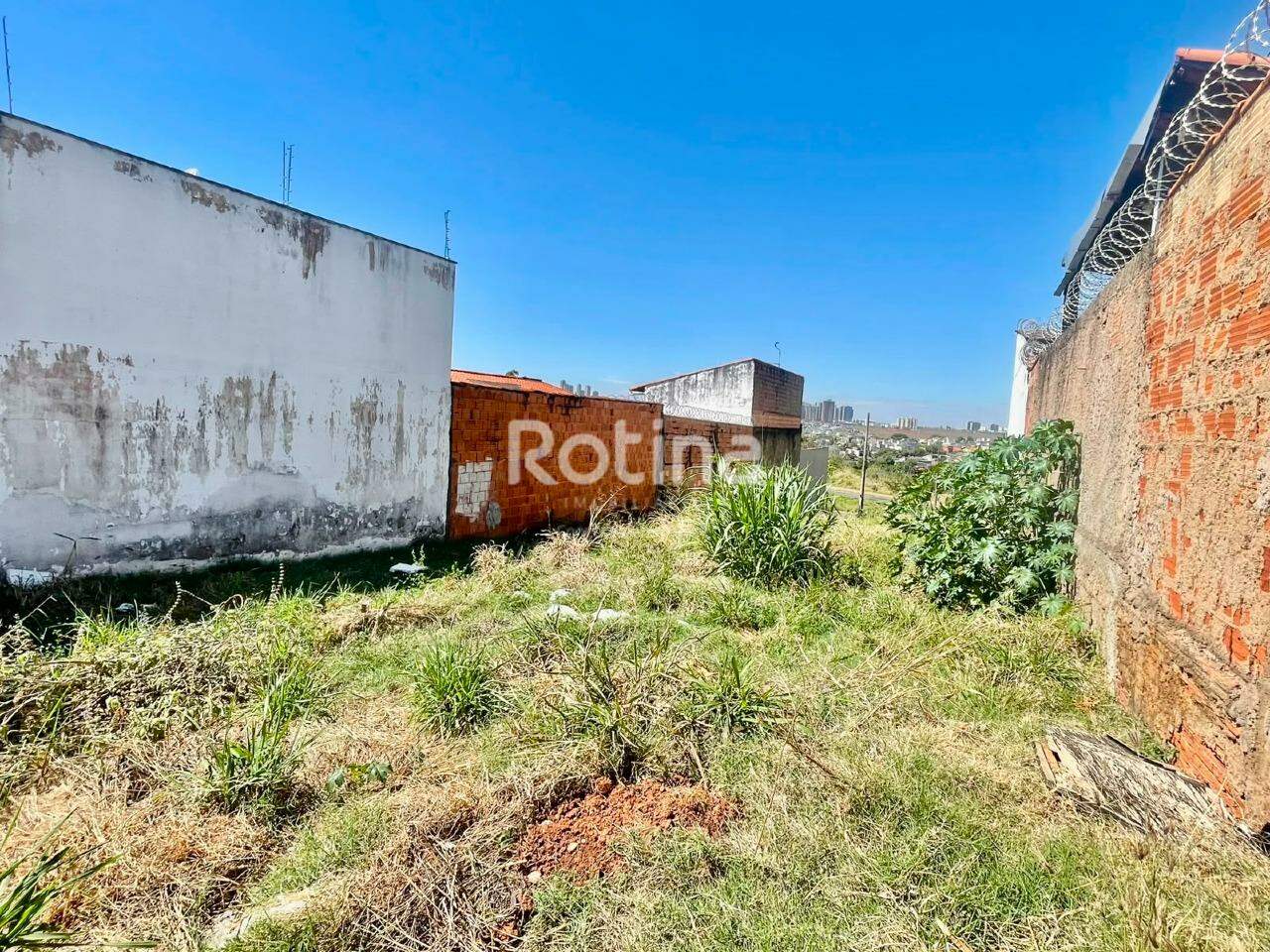 Terreno à venda, em Uberlândia no bairro Cidade Jardim no valor de R$ 300.000,00 - Rotina Imobiliária: 