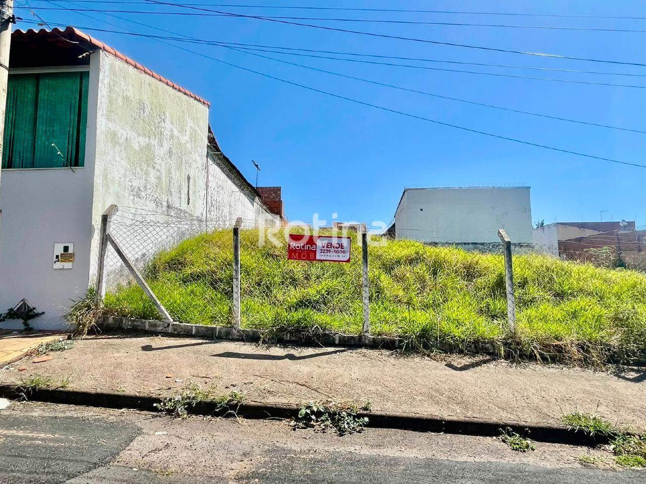 Terreno à venda, em Uberlândia no bairro Cidade Jardim no valor de R$ 300.000,00 - Rotina Imobiliária: 