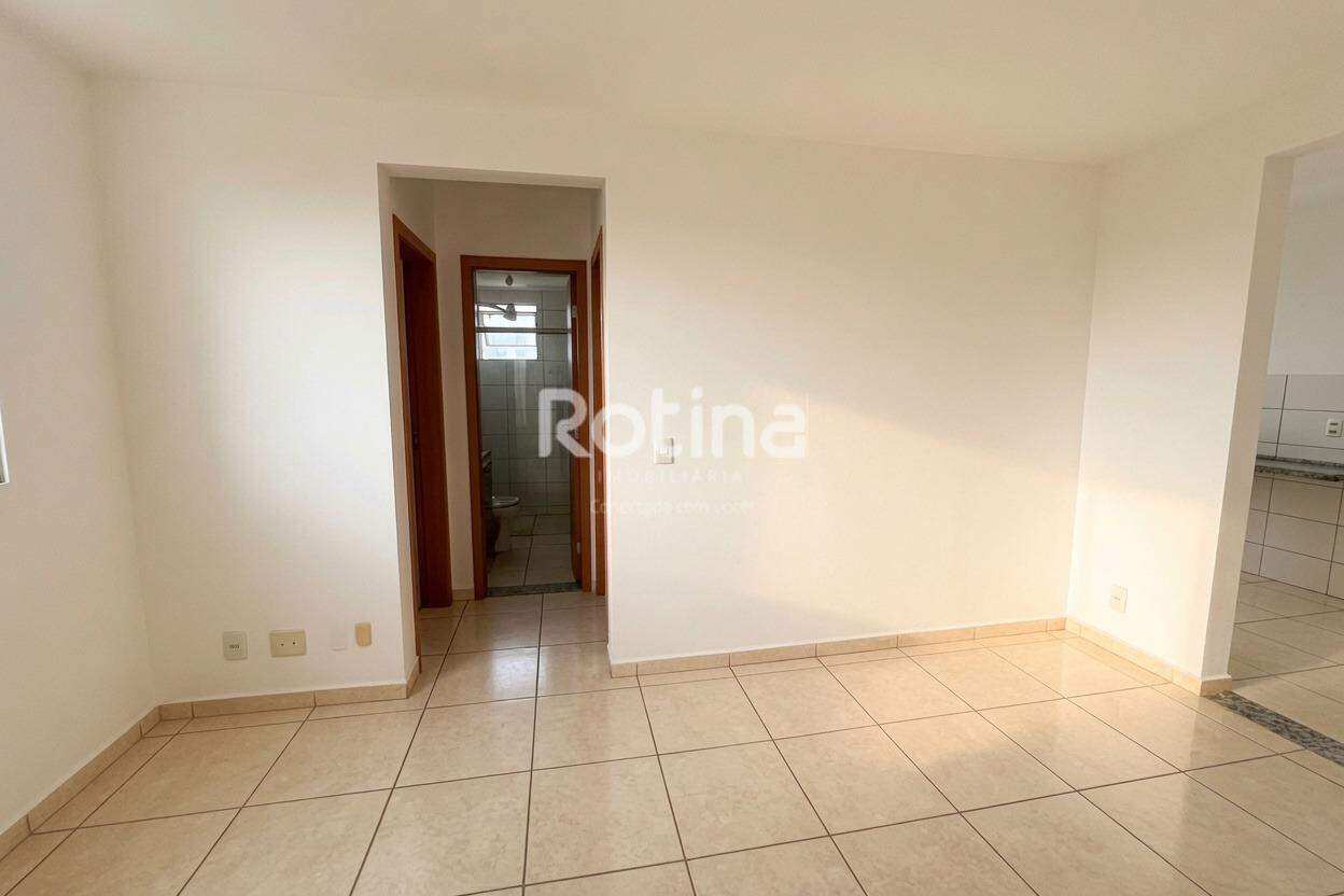 Apartamento à venda, 2 quartos em Uberlândia no bairro Presidente Roosevelt no valor de R$ 240.000,00 - Rotina Imobiliária: 