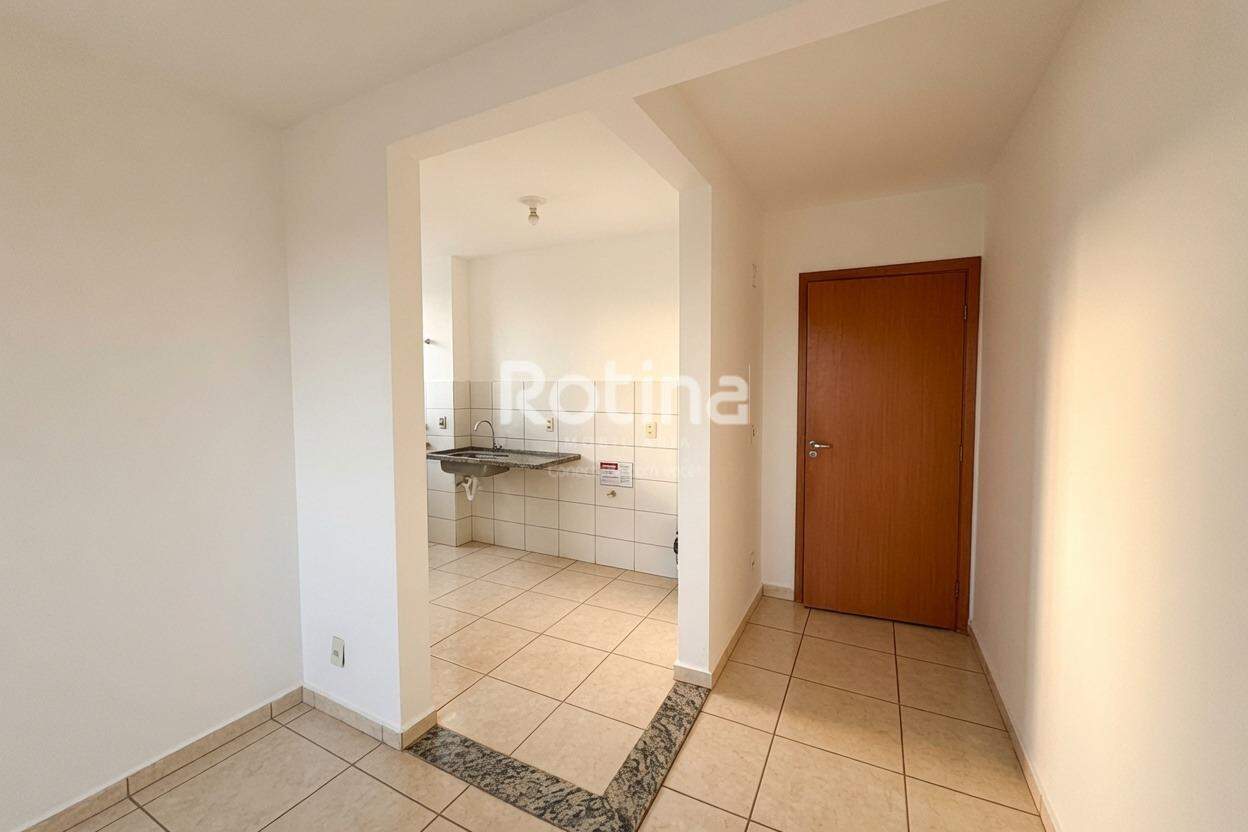 Apartamento à venda, 2 quartos em Uberlândia no bairro Presidente Roosevelt no valor de R$ 240.000,00 - Rotina Imobiliária: 