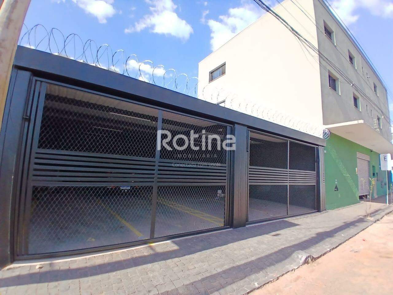 Apartamento para alugar, 2 quartos em Uberlândia no bairro Nossa Senhora Aparecida no valor de R$ 2.300,00 - Rotina Imobiliária: 