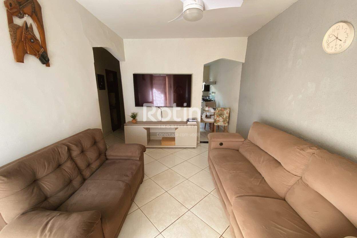 Casa à venda, 3 quartos em Uberlândia no bairro Presidente Roosevelt no valor de R$ 230.000,00 - Rotina Imobiliária: 