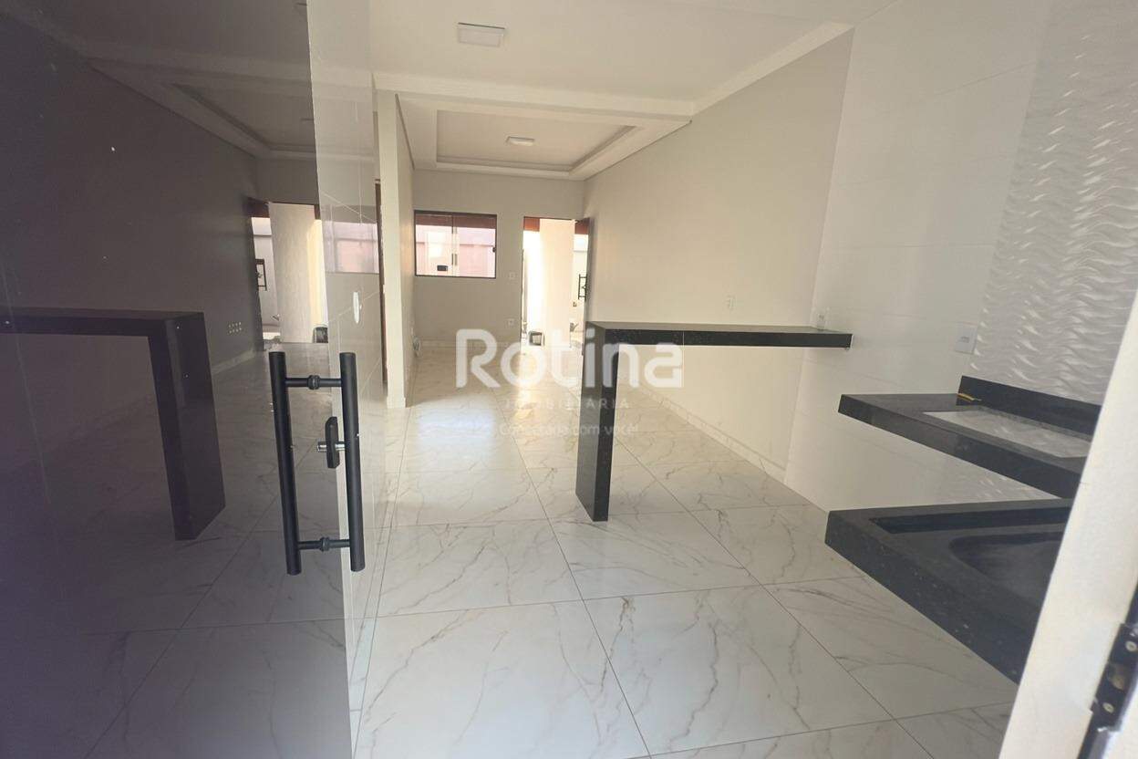 Casa à venda, 2 quartos em Uberlândia no bairro Novo Mundo no valor de R$ 480.000,00 - Rotina Imobiliária: 