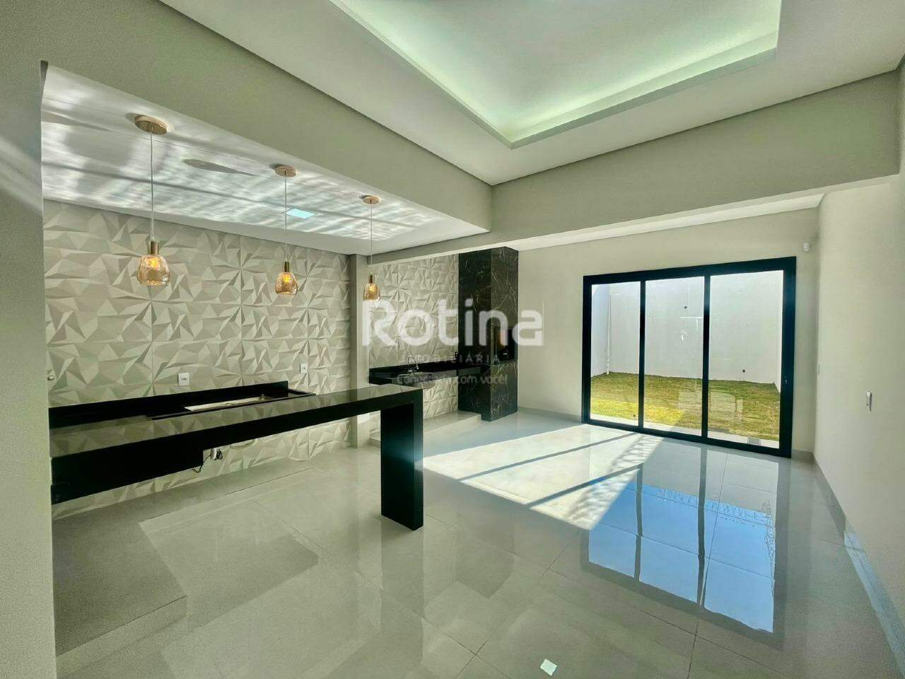 Casa à venda, 3 quartos em Uberlândia no bairro Alto Umuarama no valor de R$ 690.000,00 - Rotina Imobiliária: 