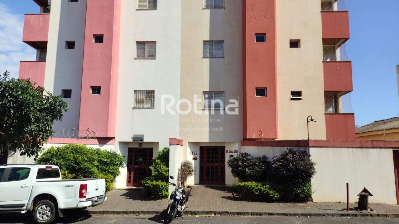 Apartamento para alugar, 3 quartos em Uberlândia no bairro Santa Mônica no valor de R$ 2.500,00 - Rotina Imobiliária: 