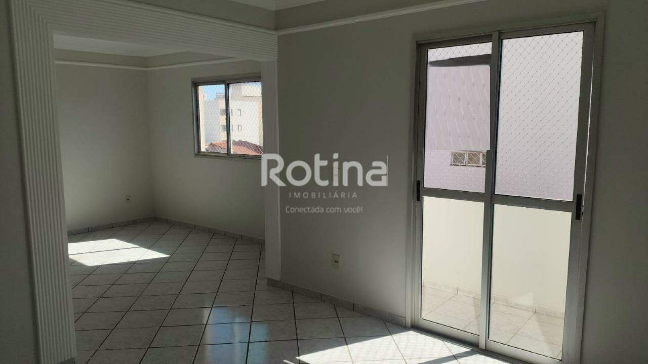 Apartamento para alugar, 3 quartos em Uberlândia no bairro Santa Mônica no valor de R$ 2.500,00 - Rotina Imobiliária: 