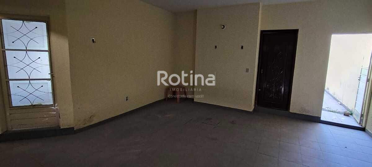 Casa à venda, 3 quartos em Uberlândia no bairro Segismundo Pereira no valor de R$ 640.000,00 - Rotina Imobiliária: 