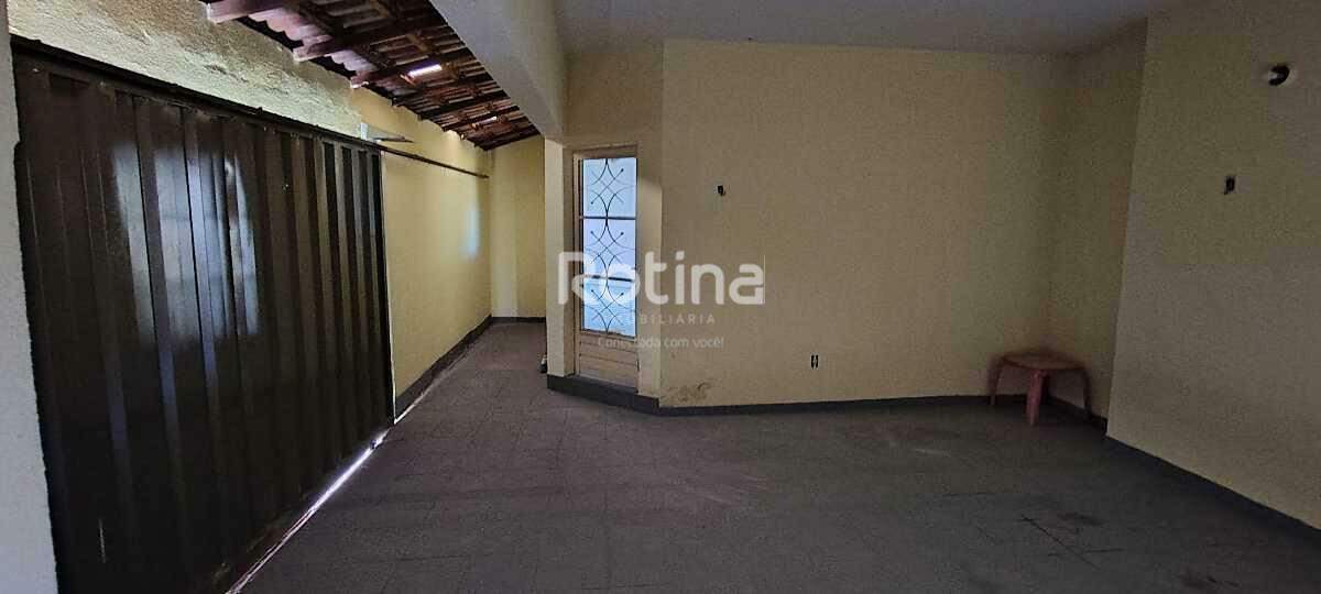 Casa à venda, 3 quartos em Uberlândia no bairro Segismundo Pereira no valor de R$ 640.000,00 - Rotina Imobiliária: 