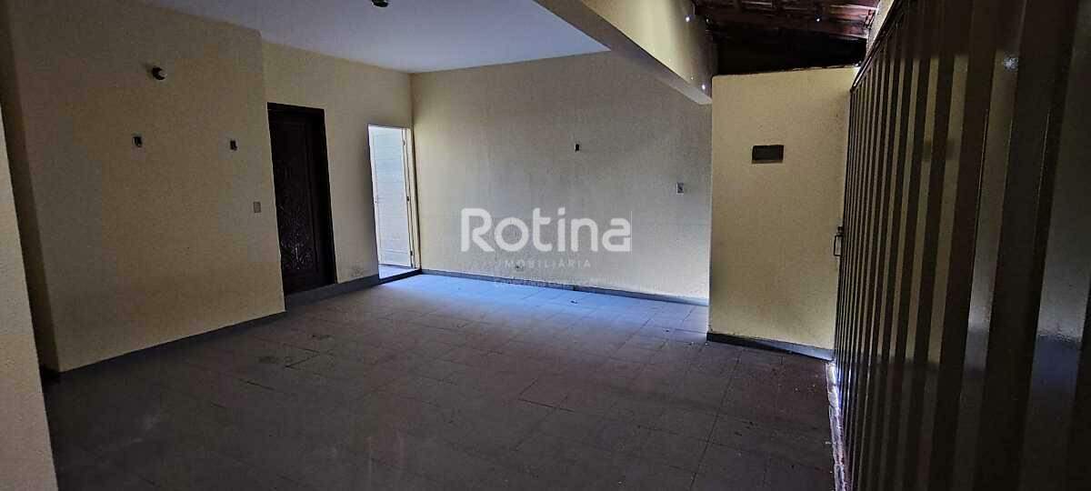 Casa à venda, 3 quartos em Uberlândia no bairro Segismundo Pereira no valor de R$ 640.000,00 - Rotina Imobiliária: 