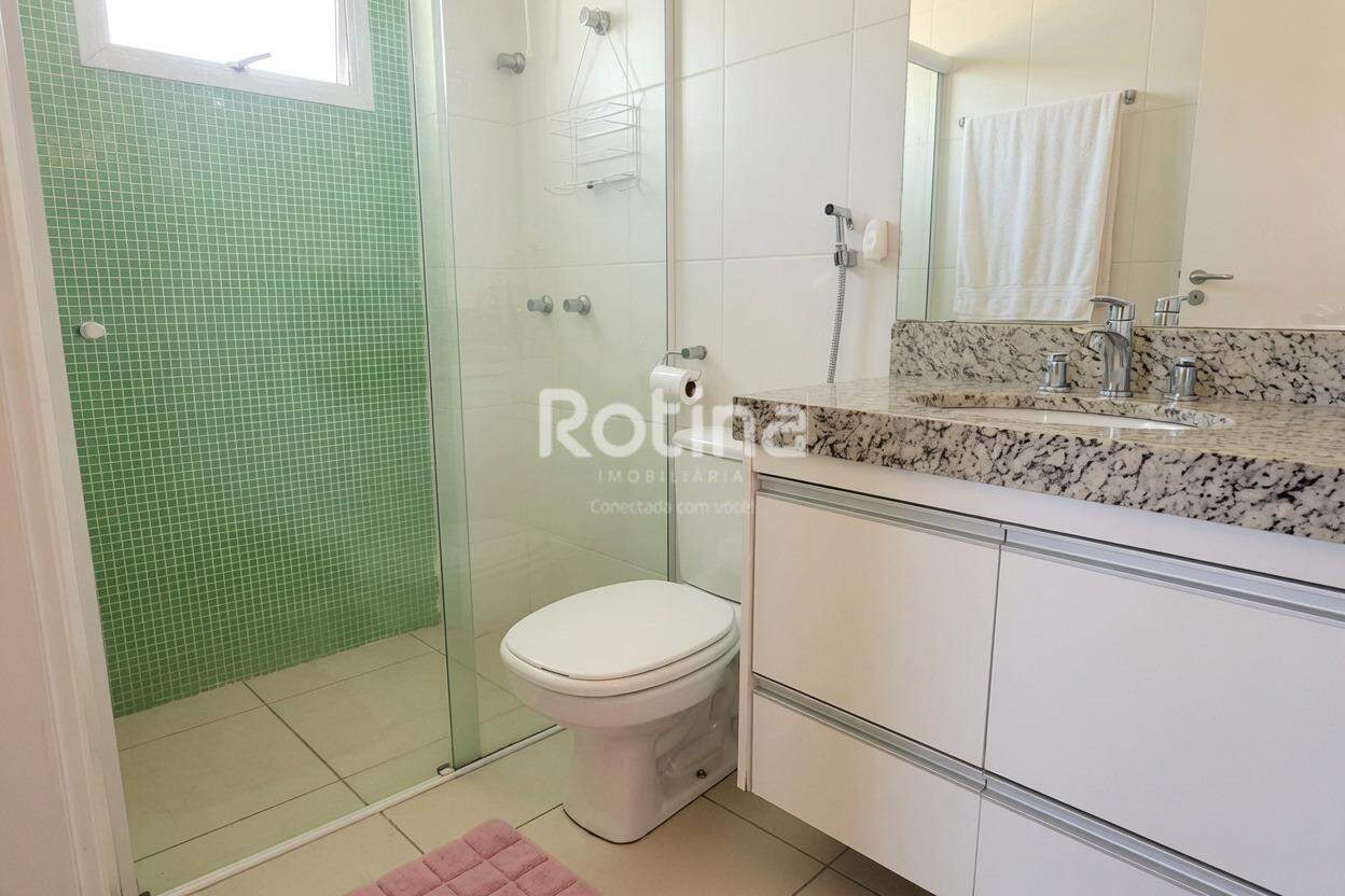 Apartamento à venda, 3 quartos em Uberlândia no bairro Santa Mônica no valor de R$ 650.000,00 - Rotina Imobiliária: 