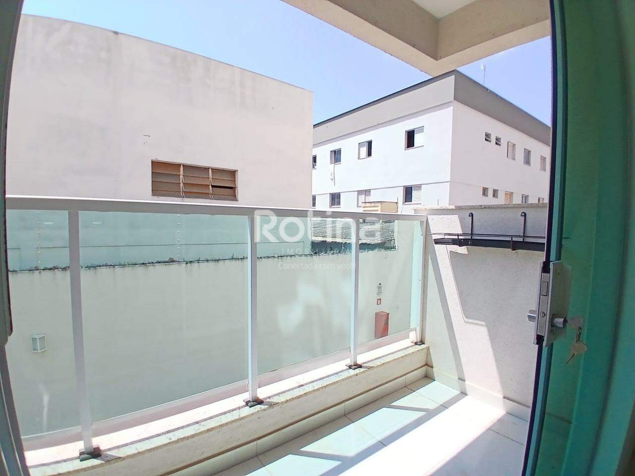 Apartamento para alugar, 3 quartos em Uberlândia no bairro Santa Mônica no valor de R$ 3.200,00 - Rotina Imobiliária: 