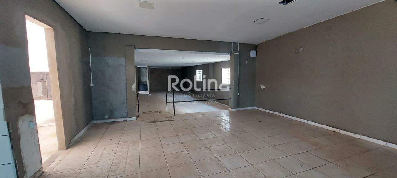 Comercial para alugar, em Uberlândia no bairro Morada da Colina no valor de R$ 10.000,00 - Rotina Imobiliária: 