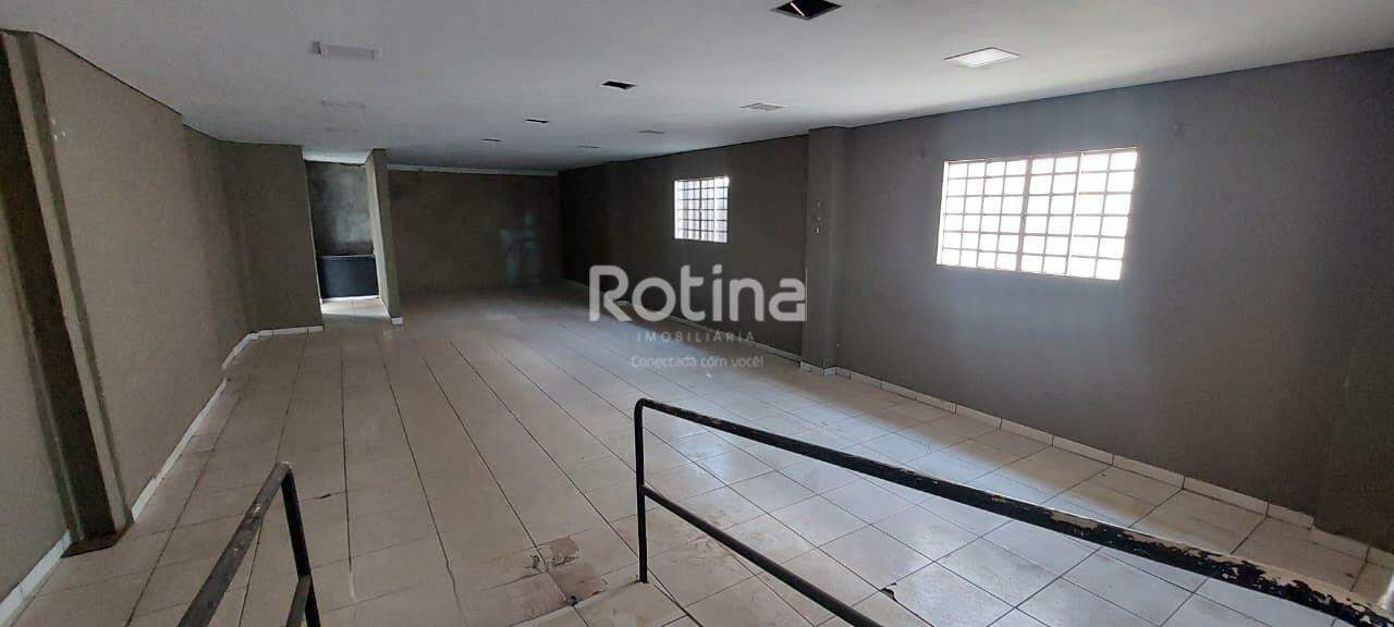 Comercial para alugar, em Uberlândia no bairro Morada da Colina no valor de R$ 10.000,00 - Rotina Imobiliária: 