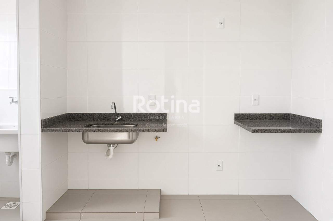 Apartamento à venda, 2 quartos em Uberlândia no bairro Segismundo Pereira no valor de R$ 370.000,00 - Rotina Imobiliária: 