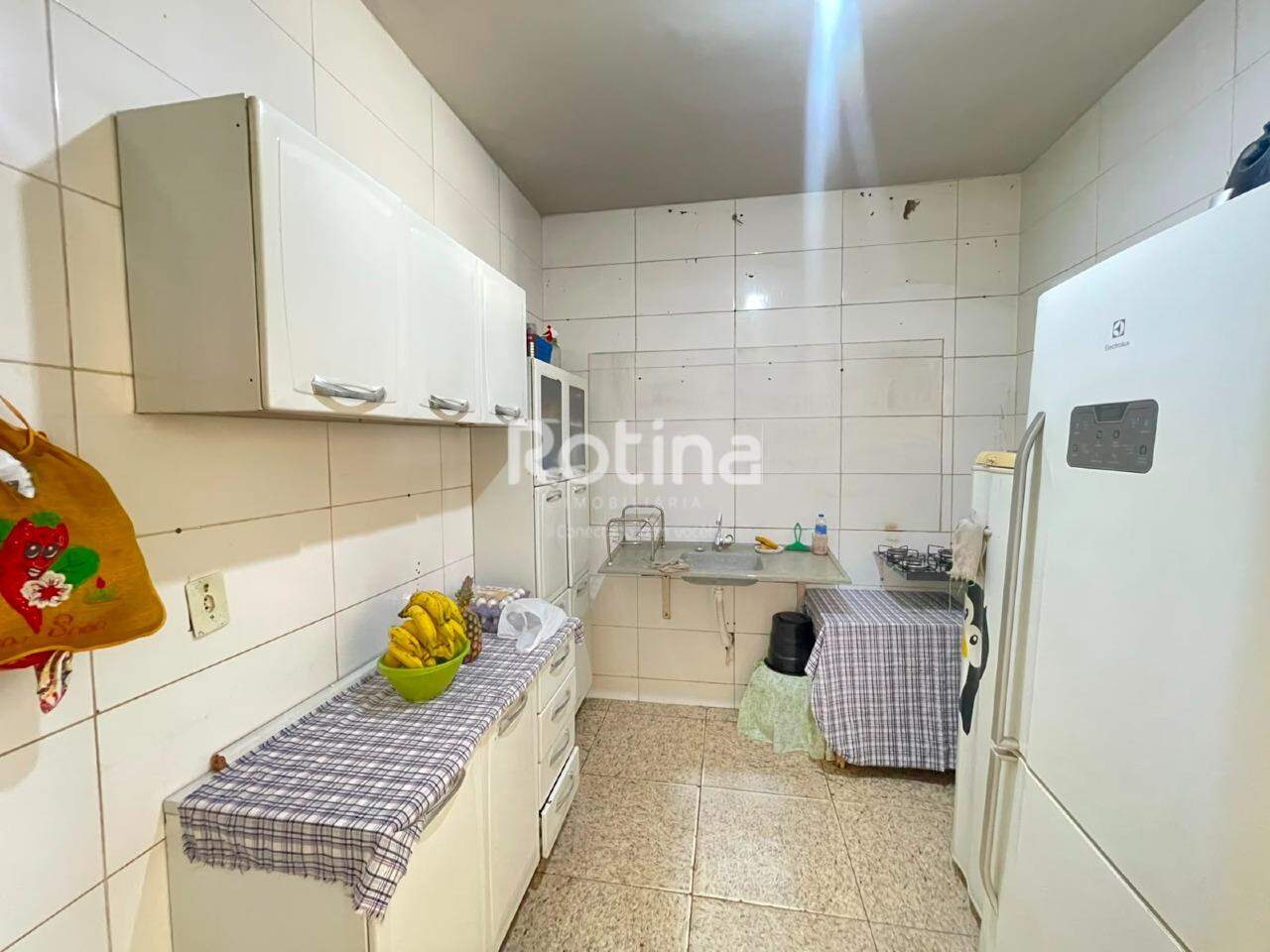 Casa à venda, 2 quartos em Uberlândia no bairro São Jorge no valor de R$ 800.000,00 - Rotina Imobiliária: 