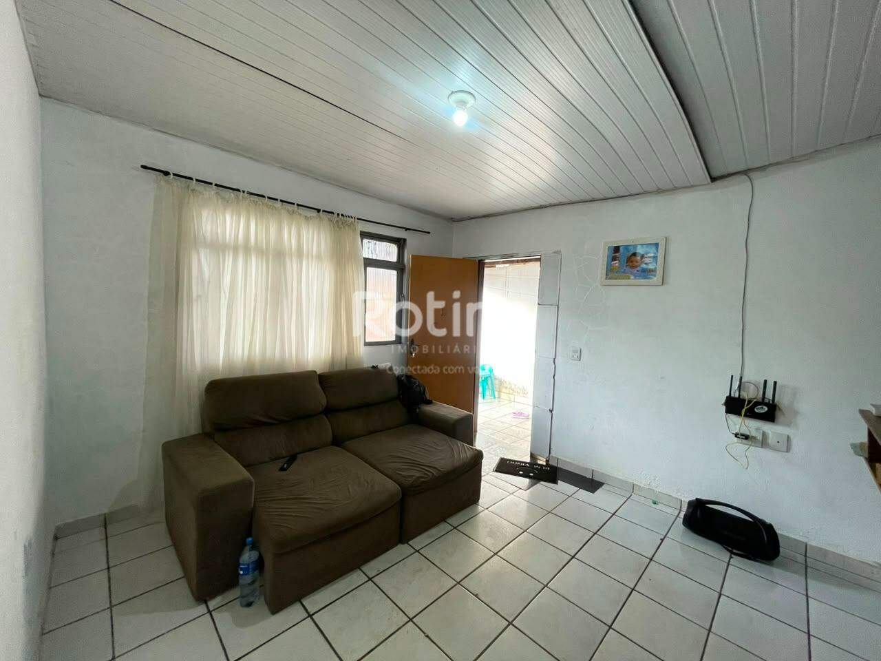 Casa à venda, 2 quartos em Uberlândia no bairro São Jorge no valor de R$ 300.000,00 - Rotina Imobiliária: 