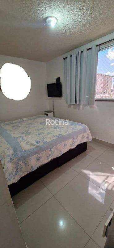 Apartamento à venda, 3 quartos em Uberlândia no bairro Mansour no valor de R$ 210.000,00 - Rotina Imobiliária: 
