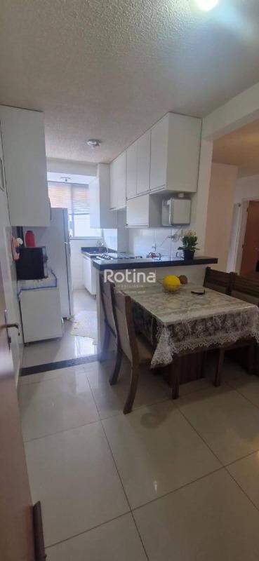 Apartamento à venda, 3 quartos em Uberlândia no bairro Mansour no valor de R$ 210.000,00 - Rotina Imobiliária: 
