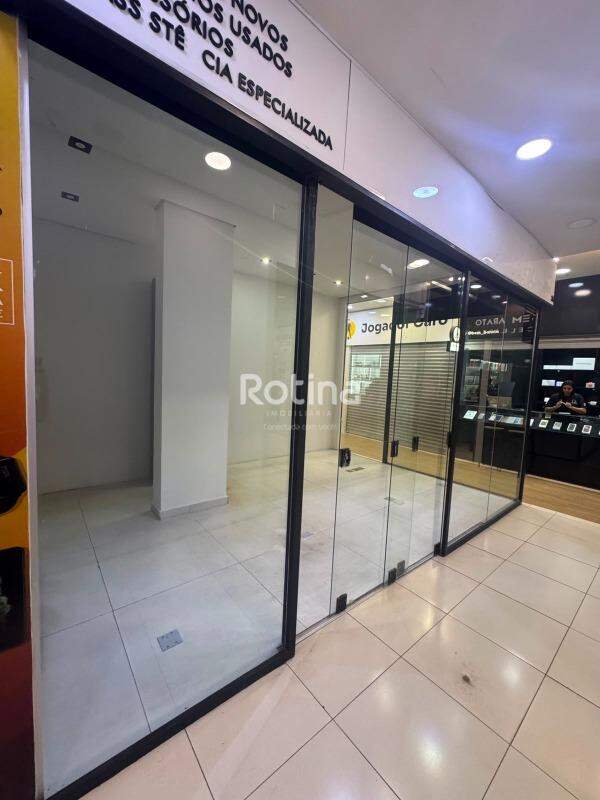Loja para alugar, em Uberlândia no bairro Centro no valor de R$ 2.800,00 - Rotina Imobiliária: 