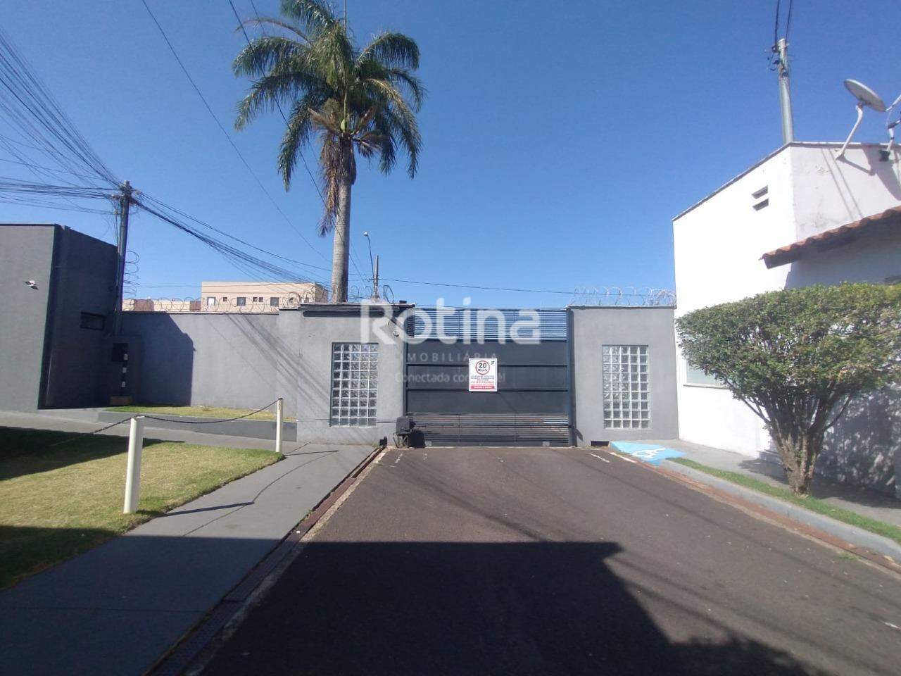 Casa Condomínio Fechado para alugar, 2 quartos em Uberlândia no bairro Jardim Holanda no valor de R$ 1.600,00 - Rotina Imobiliária: 
