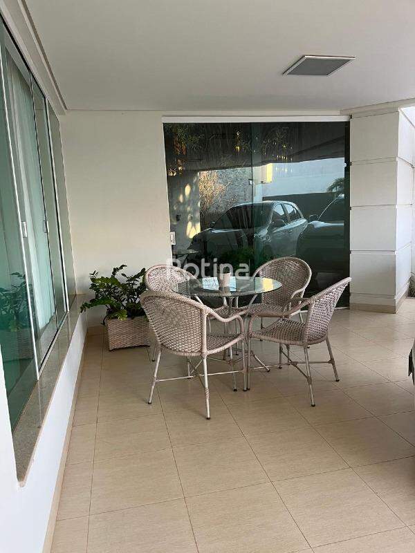 Casa Condomínio Fechado à venda, 3 quartos em Uberlândia no bairro Nova Uberlândia no valor de R$ 2.590.000,00 - Rotina Imobiliária: 