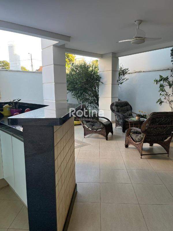 Casa Condomínio Fechado à venda, 3 quartos em Uberlândia no bairro Nova Uberlândia no valor de R$ 2.590.000,00 - Rotina Imobiliária: 
