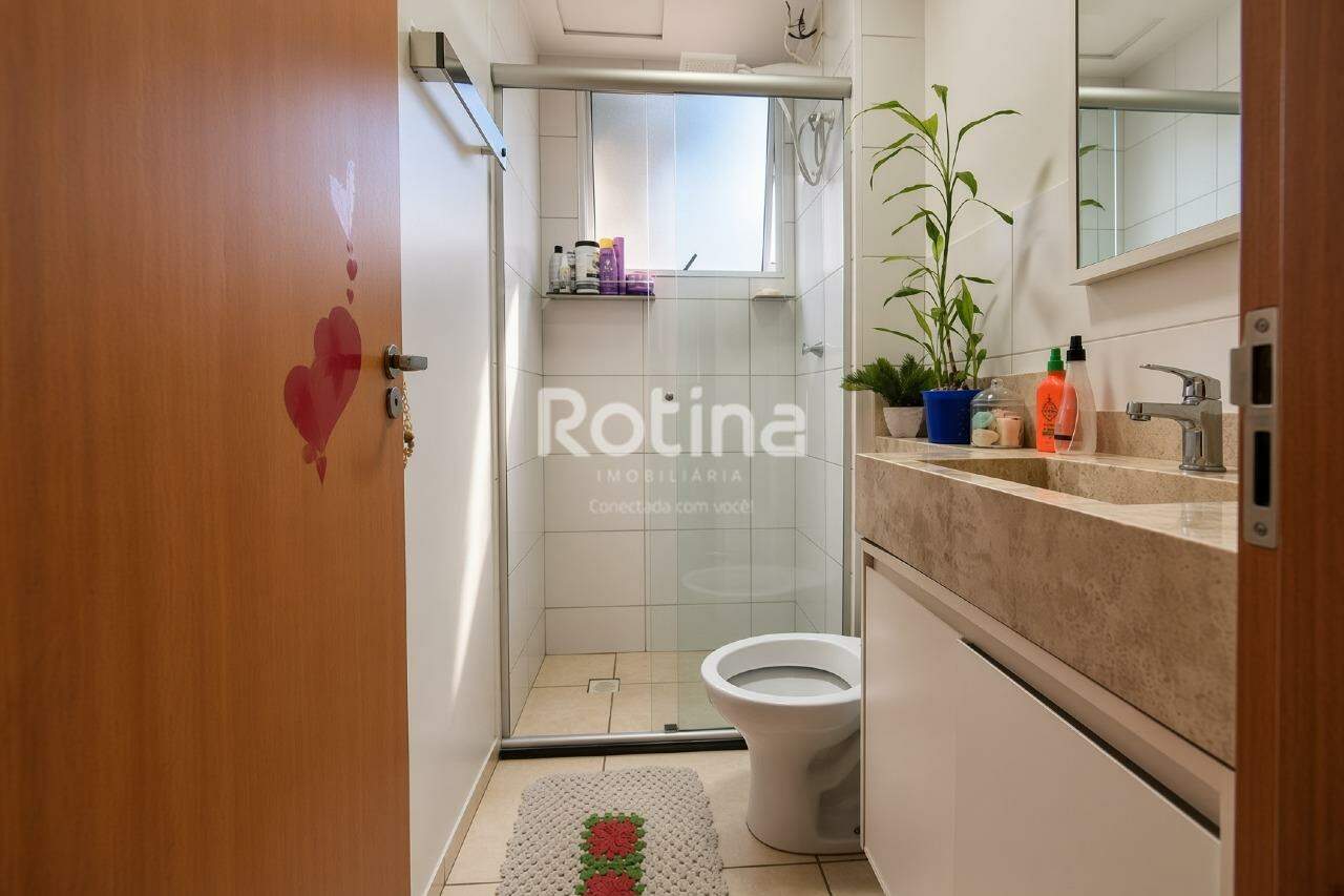 Apartamento à venda, 2 quartos em Uberlândia no bairro Jardim Holanda no valor de R$ 180.000,00 - Rotina Imobiliária: 
