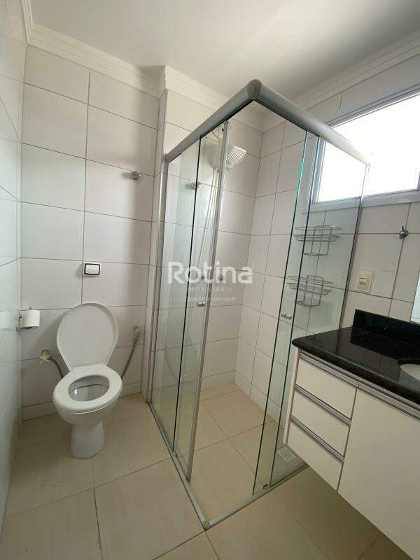 Apartamento à venda, 3 quartos em Uberlândia no bairro Nossa Senhora Aparecida no valor de R$ 550.000,00 - Rotina Imobiliária: 