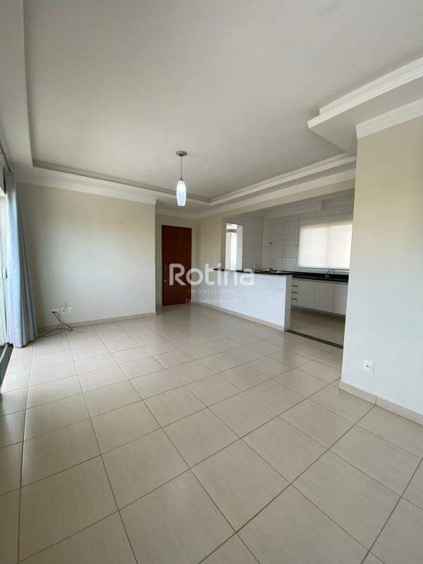 Apartamento à venda, 3 quartos em Uberlândia no bairro Nossa Senhora Aparecida no valor de R$ 550.000,00 - Rotina Imobiliária: 