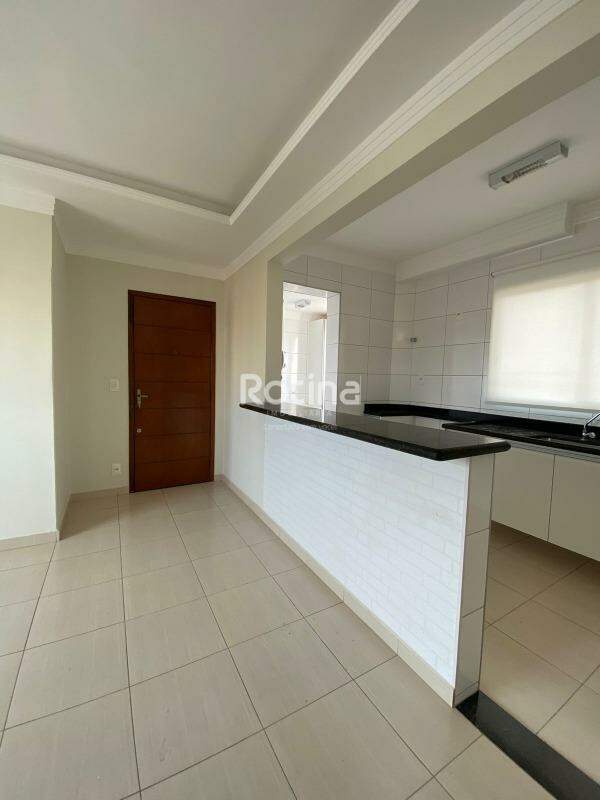 Apartamento à venda, 3 quartos em Uberlândia no bairro Nossa Senhora Aparecida no valor de R$ 550.000,00 - Rotina Imobiliária: 