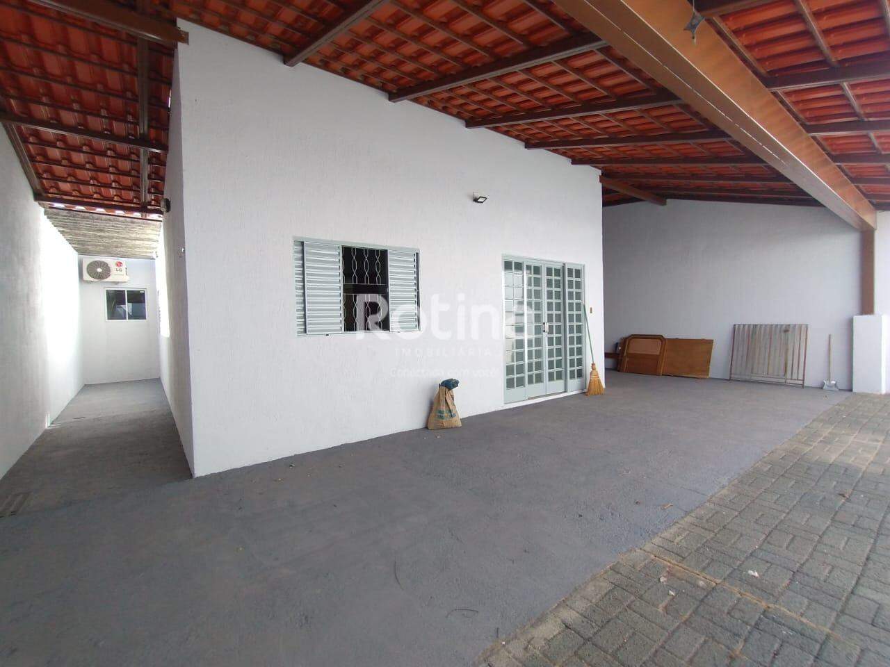 Casa para alugar, 3 quartos em Uberlândia no bairro Nova Uberlândia no valor de R$ 2.800,00 - Rotina Imobiliária: 