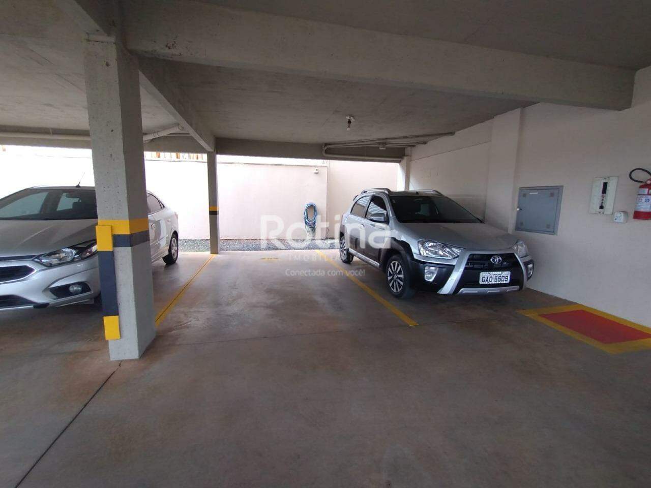 Apartamento para alugar, 2 quartos em Uberlândia no bairro Presidente Roosevelt no valor de R$ 1.400,00 - Rotina Imobiliária: 