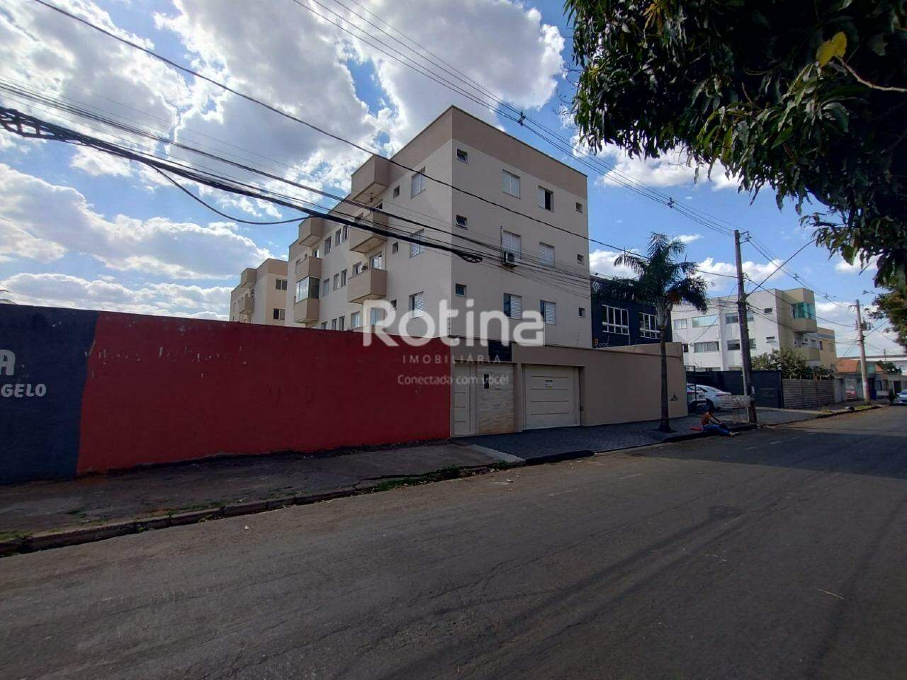 Apartamento para alugar, 2 quartos em Uberlândia no bairro Presidente Roosevelt no valor de R$ 1.400,00 - Rotina Imobiliária: 