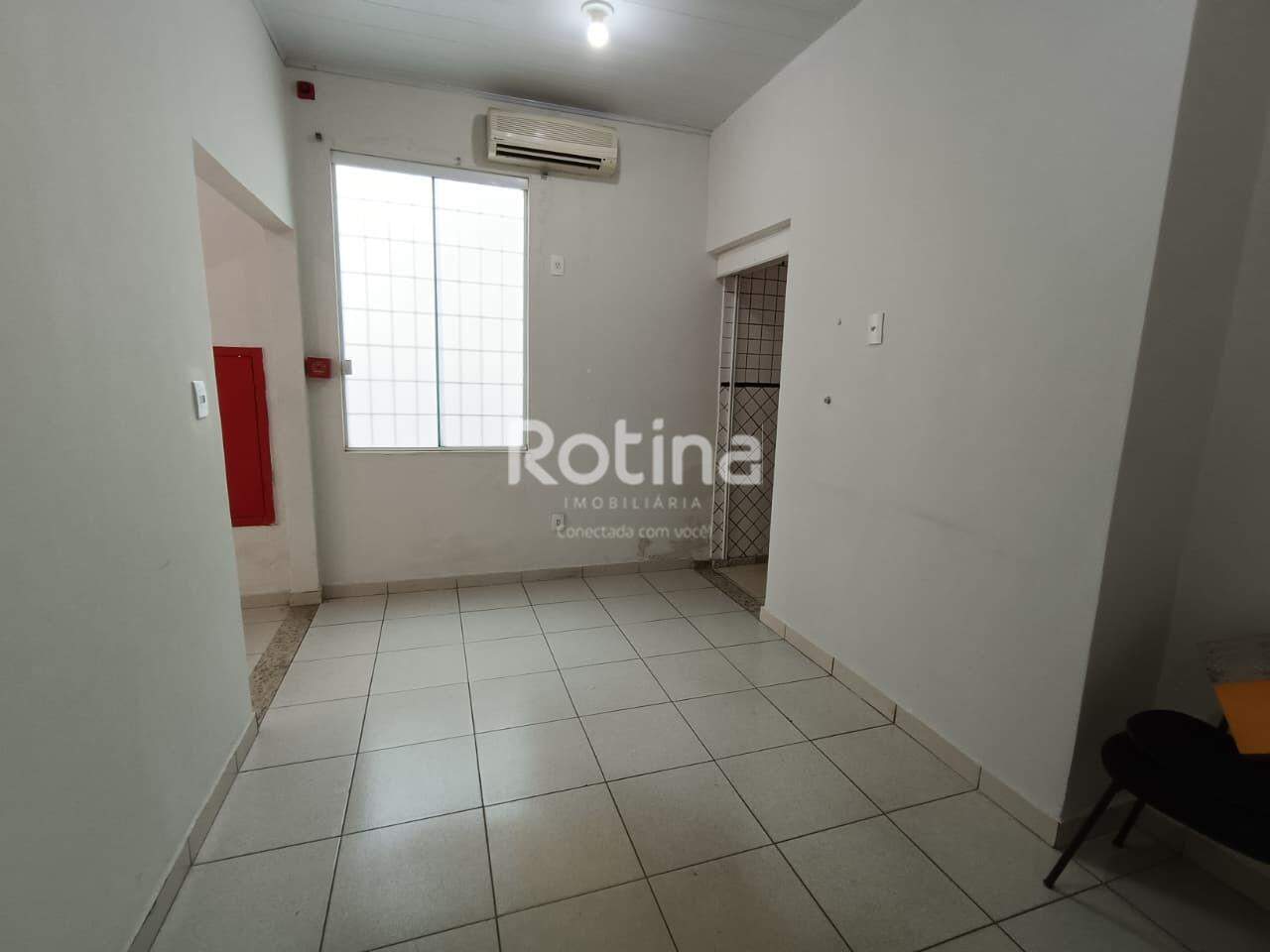 Casa Comercial para alugar, em Uberlândia no bairro Martins no valor de R$ 4.400,00 - Rotina Imobiliária: 